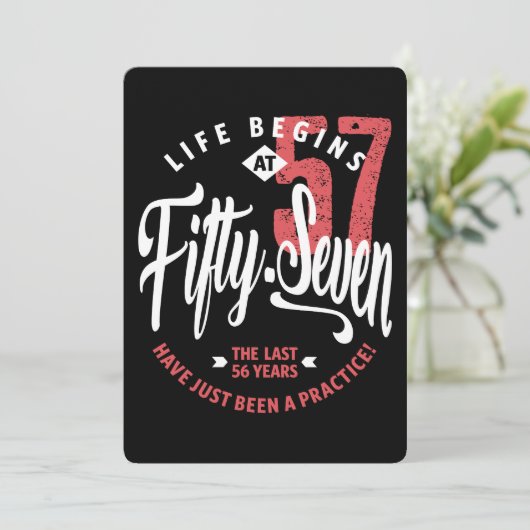 Leven begint op 57 | 57ste verjaardag kaart (Staand voorkant)
