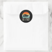 Leven Beter Op Boot Zonsondergang Retro Jacht Kapi Ronde Sticker (Tas)