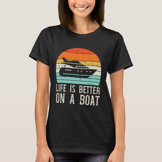 Leven Beter Op Boot Zonsondergang Retro Jacht Kapi T-shirt (Voorkant)