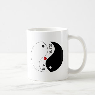 Leven doet pijn, hart, en yin-yang symbool, Levens Koffiemok