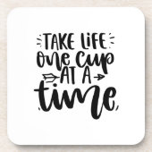 Leven één beker tegelijk grappig citaat bier onderzetter (Voorkant)