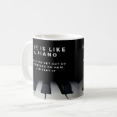 Leven is als een piano Inspirerend Koffiemok (Voorkant links)