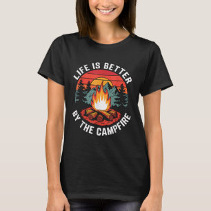 Leven is beter bij het kampvuur kamperen verkennen t-shirt