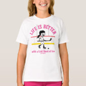 Leven is beter meisjeshockeyspeler cartoon roze t-shirt (Voorkant)