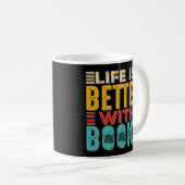 Leven is beter met boeken zwarte mok (Voorkant rechts)