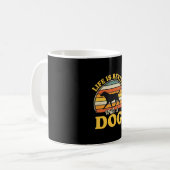 Leven is beter met een retro-hond koffiemok (Voorkant links)