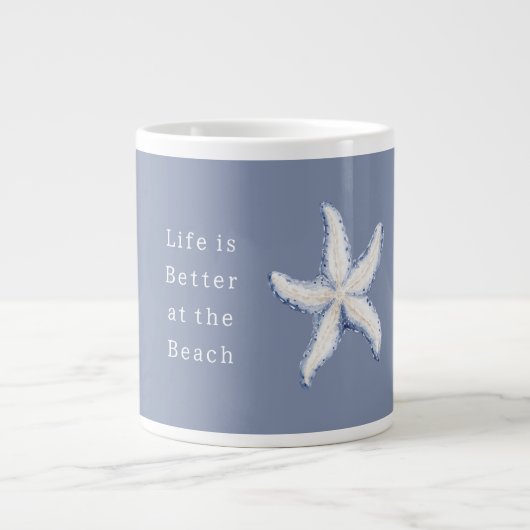 Leven is beter strand blauw wit zeester grote koffiekop (Voorkant)