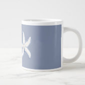 Leven is beter strand blauw wit zeester grote koffiekop (Rechts)