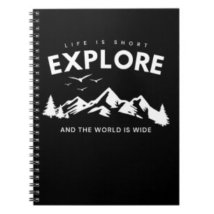 Leven is Kort en de Wereld is Wijd Ontdek Quote Notitieboek
