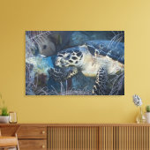 Leven onder water: Een Hawksbill Zee Turtle 2 Canvas Afdruk (Insitu (Woonkamer))