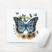 Levend leven in volwaardige bloei-vlinderzonnebloe muismat (Met muis)