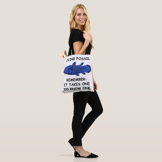 Levende fossiele brandstoffen herinneren zich: het tote bag (Op model)