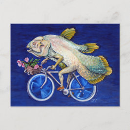 Levende fossiele Coelacanth op een fiets met blauw Briefkaart