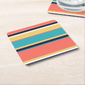 Levende koraal-, blauwe en gele strepen kartonnen onderzetters (Schuin)