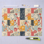 Levendig bloempatjesspatchworkdekbed in warme tint tissuepapier (Craft)