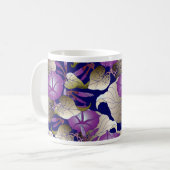 Levendig & Elegant Bloempatroon Achtergrond Koffiemok (Voorkant links)