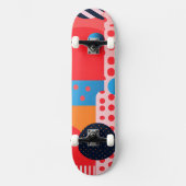 Levendig gekleurde achtergrond met cirkels en vorm persoonlijk skateboard (Voorkant)