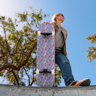Levendig geometrisch bloemenpatroon persoonlijk skateboard
