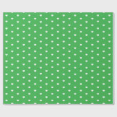 Levendig groen en wit hartpatroon cadeaupapier (Vlak)