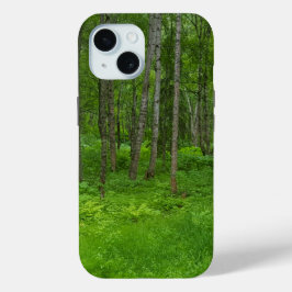 Levendig Groen Woud Sereniteit iPhone 15 Case