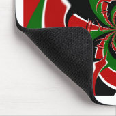 Levendig Keniaans vlagpatroon: een krachtige kunst Muismat (Hoek)