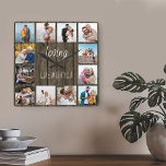 Levendig leven met You Quote 12 Photo Wood Vierkante Klok<br><div class="desc">Fotoklok met happy quote en 12 van je favoriete afbeeldingen van familie en vrienden. Het fotomalplaatje is opstelling voor u om uw eigen foto van de netstijl te creëer collage aan lijst het citaat leest "het liefhebben van leven met u". Het ontwerp wordt letterlijk weergegeven in een mooi script en...</div>