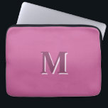 Levendig massief roze monogram laptop sleeve<br><div class="desc">Levendige massief roze monogram laptophoes. Hex kleurcode #CB649C</div>