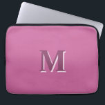 Levendig massief roze monogram laptop sleeve<br><div class="desc">Levendige massief roze monogram laptophoes. Hex kleurcode #CB649C</div>