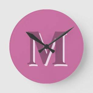 Levendig massief roze monogram, ronde klok