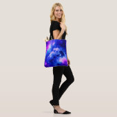 Levendig nevel exploratiepatroon tote bag (Op model)