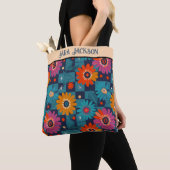 Levendig Retro Bloemenpatroon met Blauwgroen Vierk Tote Bag (Dichtbij)