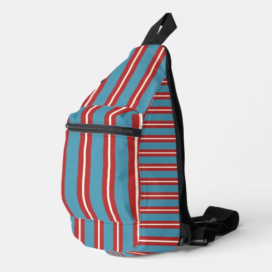 Levendig Rood en Blauw Gestreept Patroon Modern De Sling Bag (Rechterhoek)