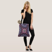 Levendig roze en paarse Mandala webpatroon Tote Bag (Op model)