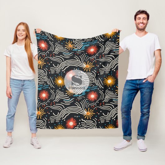 Levendige Abstracte bloemengolven op zwart Fleece Deken (In situ)