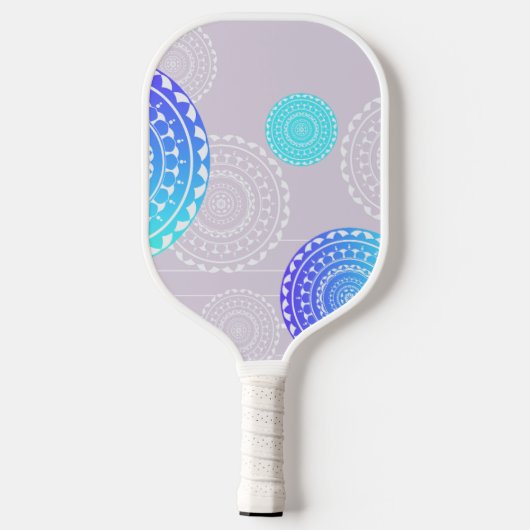 Levendige Aqua Blue Random Mandala op Roze Naam to Pickleball Paddle (Achterkant)