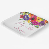 Levendige bloemen Baby in Baby shower Bloom Papieren Bordje (Gebogen)