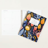 Levendige bloemenschildering blauwe monogram 2024 planner (Display)