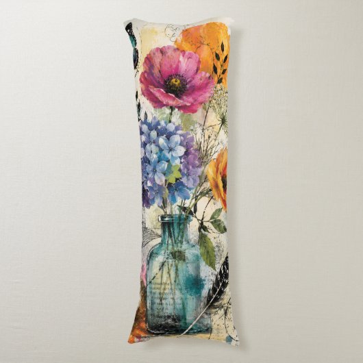 Levendige Botanische Mixed Media Collage Kunst Lichaamskussen (Voorkant Verticaal)