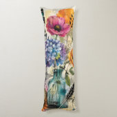 Levendige Botanische Mixed Media Collage Kunst Lichaamskussen (Achterkant (Verticaal))