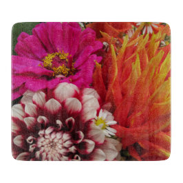 Levendige Dahlias en Zinnia snijplank
