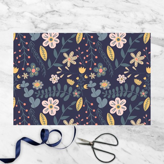 Levendige Folk Art Bloemen en Bladeren op Navy Blu Tissuepapier