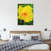 Levendige Gele Hibiscus Bloem Canvas Afdruk (Insitu (Slaapkamer))