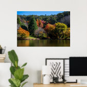 Levendige herfstkleuren Landschapsbomen Poster (Thuiskantoor)