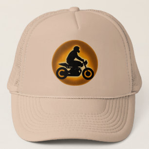 Levendige illustratie van een motorrijder trucker pet