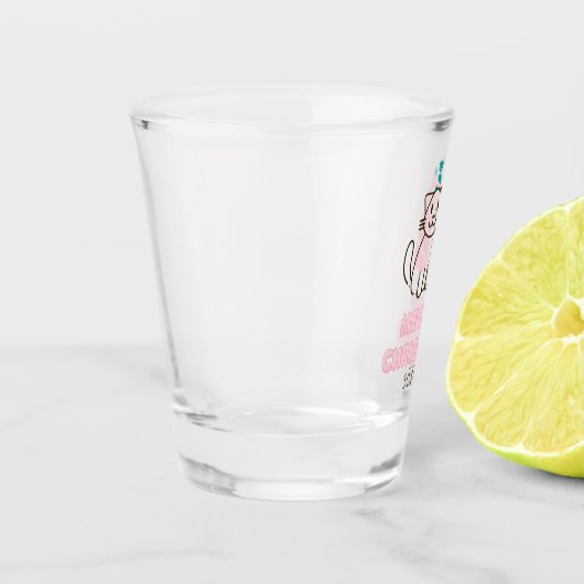 Levendige kat in een Pet en een heerlijk kerstpast Shot Glas (Links)