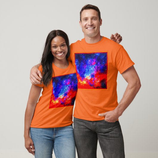 Levendige kleuren van Nebulae. Bestel nu T-shirt (Unisex)