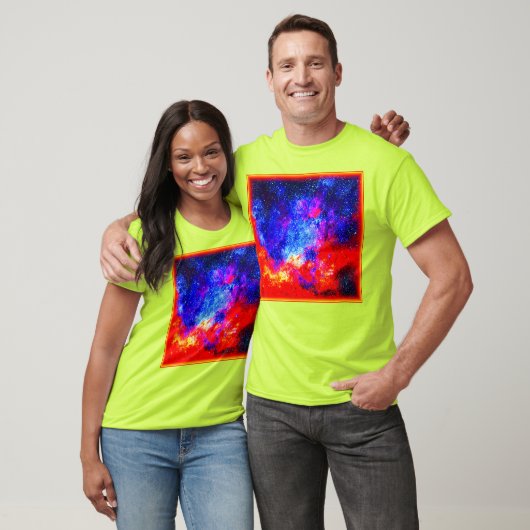 Levendige kleuren van Nebulae. Bestel nu T-shirt (Unisex)