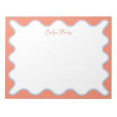 Levendige kleurrijke blauw en roze golvende zigzag notitieblok (Voorkant)