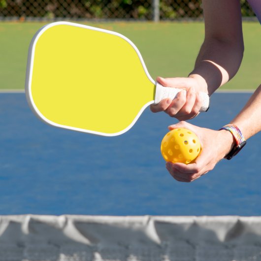 Levendige massief gele achtergrond pickleball paddle (Insitu)