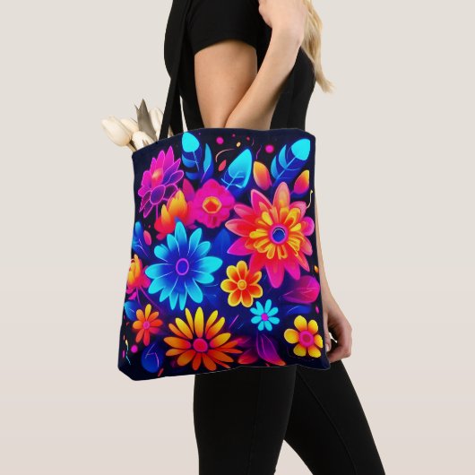 Levendige Neon Bloemkunst Tote Bag (Dichtbij)